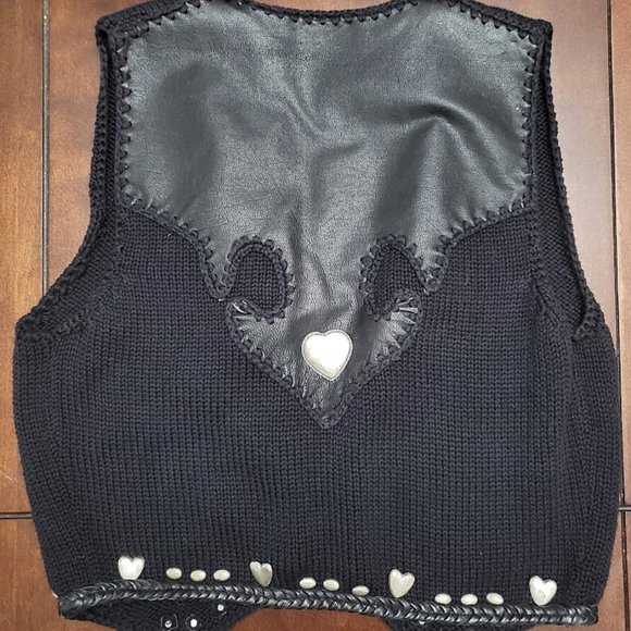 Lianne Barns Women's Black Sweater Vest with Pewter and Leather Accents - Picture 2 of 2